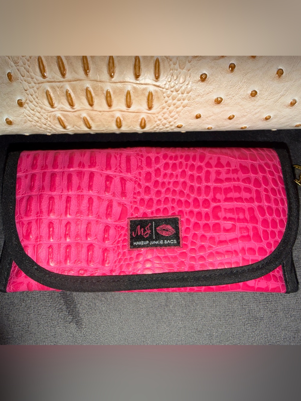 Make up junkie sunglasses case